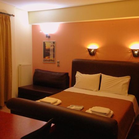 Lirio Guest House Makrakomi Ngoại thất bức ảnh
