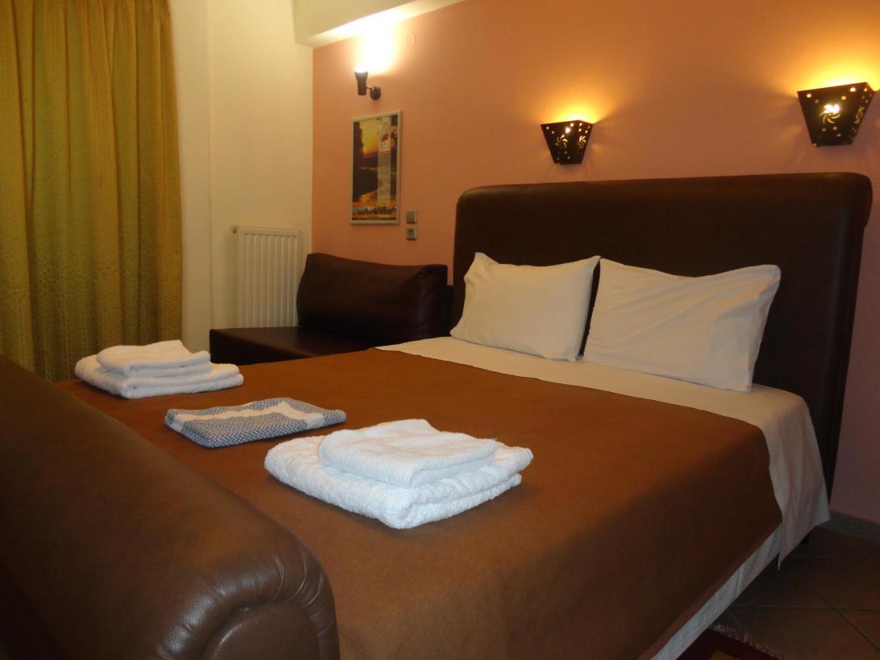 Lirio Guest House Makrakomi Ngoại thất bức ảnh