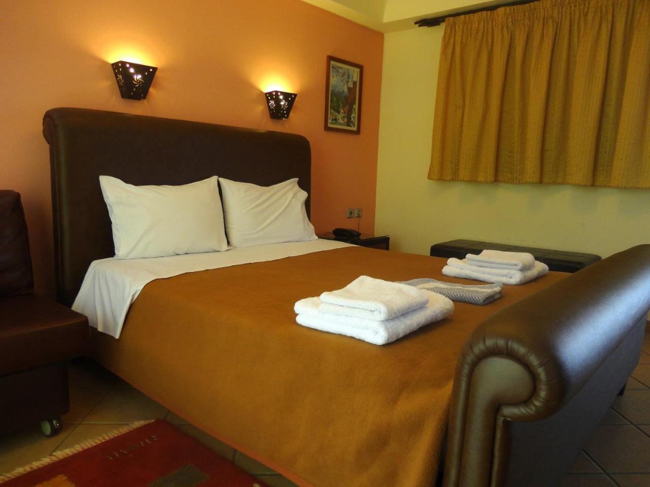Lirio Guest House Makrakomi Ngoại thất bức ảnh
