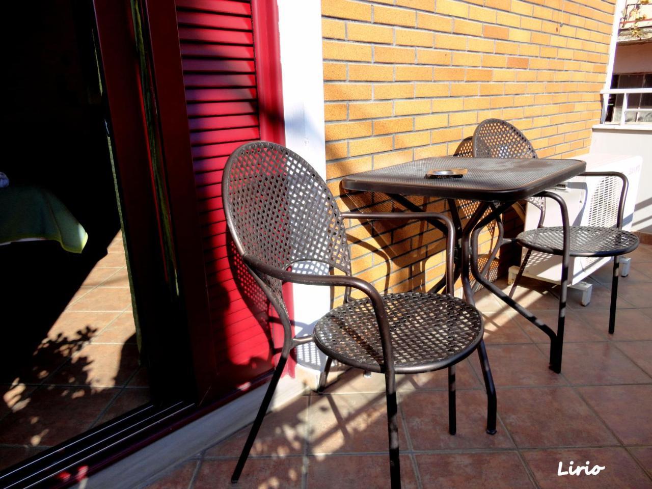 Lirio Guest House Makrakomi Ngoại thất bức ảnh